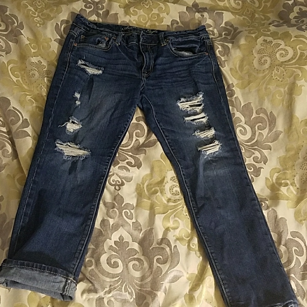 American Eagle distressed ankle/Capri jeans